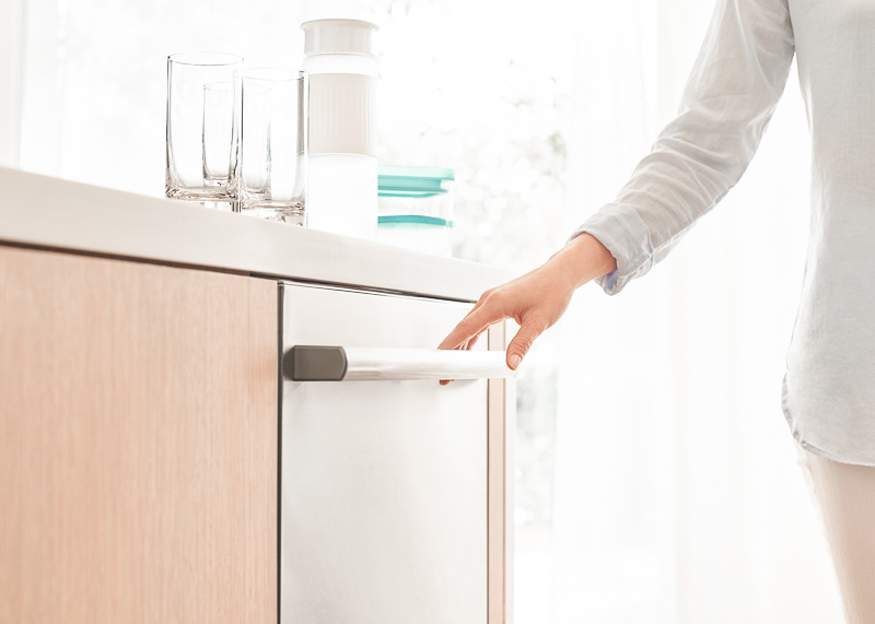 Checking out the Bosch Crystal Dry Dishwasher Itty Bitty Atlas